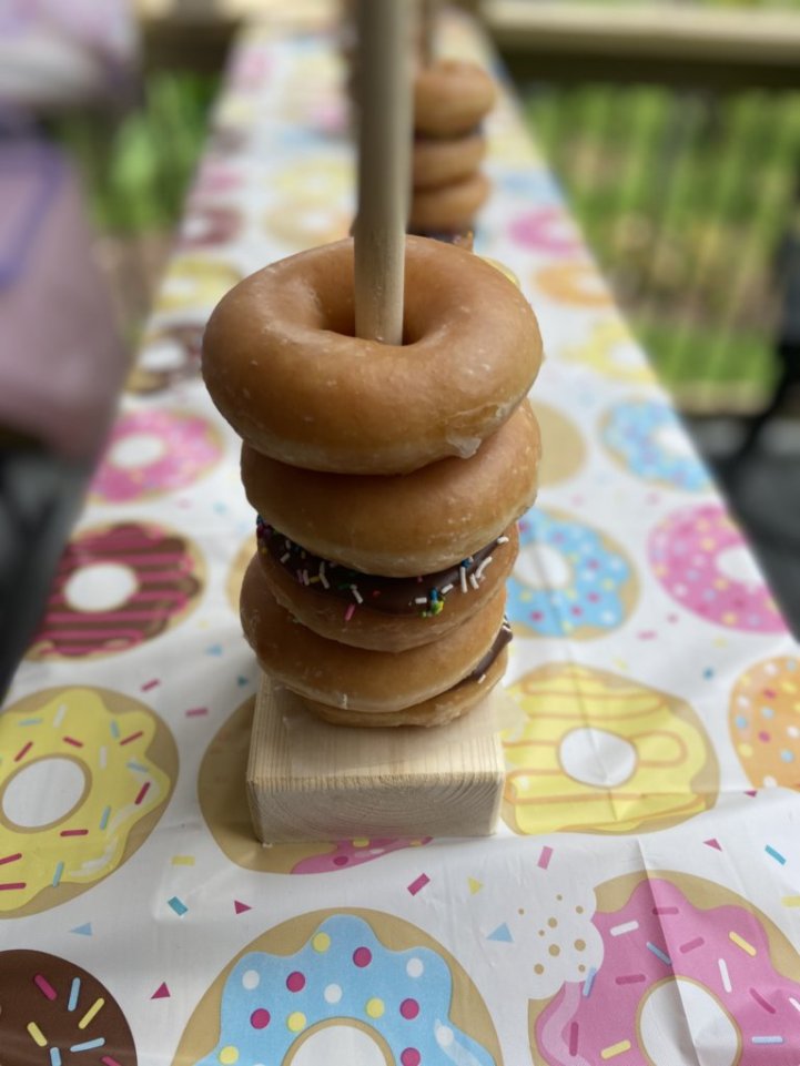 DONUT STAND