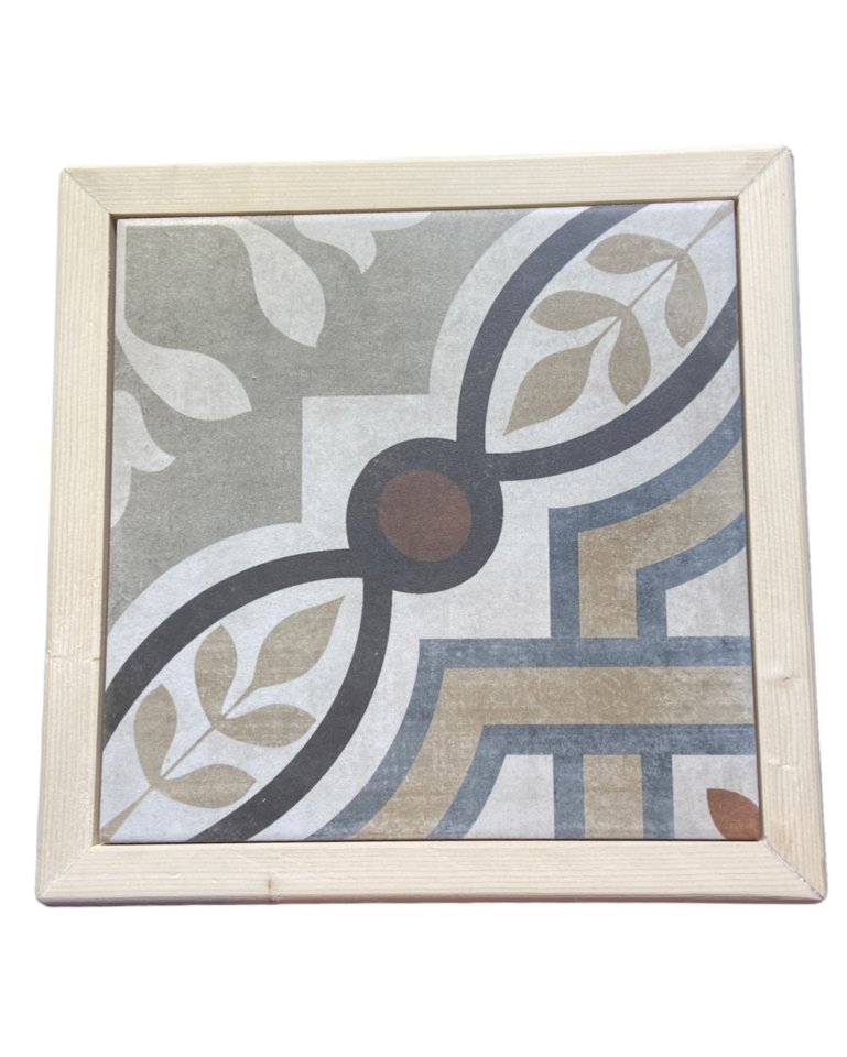 TRIVET WITH 8x8 TILE INSERT