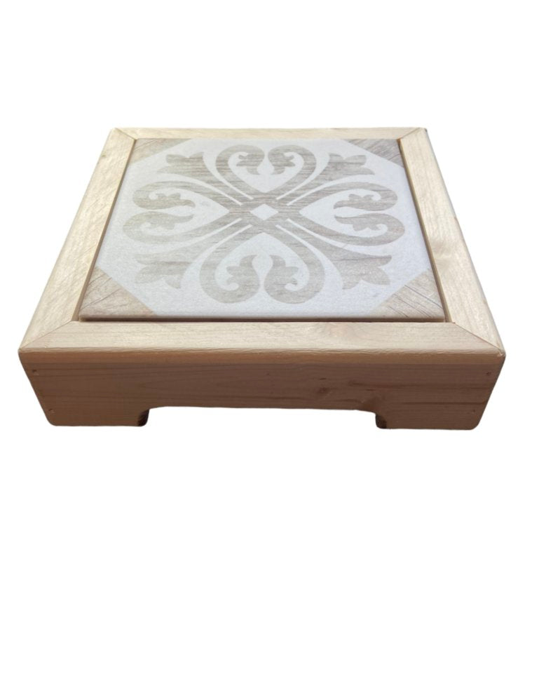 TRIVET WITH 6x6 TILE INSERT